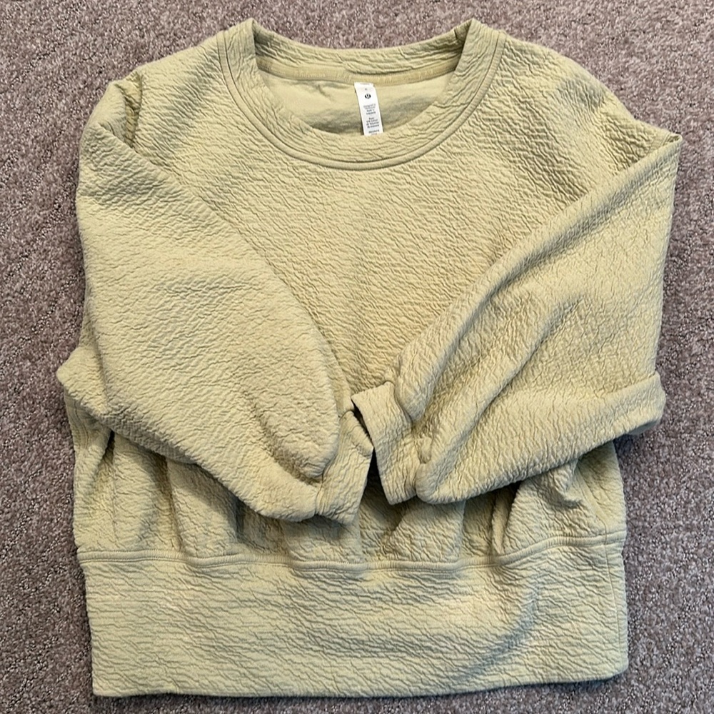 Lululemon 3/4 sleeve top